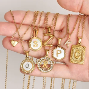 18K Gold Plated Stainless Steel Jewelry Zircon 26 Letter Alphabet Love Heart Square Pendant Initial Necklace for Women