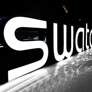 Bright Luminous Epoxy Resin LED Sign Channel Letter Promotional Characters For Company Hospital Advertising Transformer