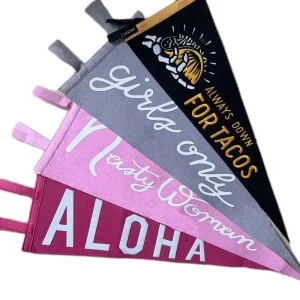 Custom Christmas Seasonal Banner Flags Printed Non Woven Waterproof Eco Friendly Promotional Pennants for Fashion Party Decor