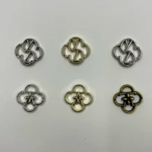 Custom Four Leaf Clover Hollow Letter Metal Logo Tags Eco Anti Corrosion Alloy for Garments Hats Bags Lingerie Socks Gloves