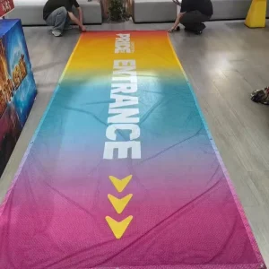 Custom Large Format Digital Printing Fabric Mesh Banner Outdoor Perforated Advertising Fence Banner Vinyl Polyester Silk Flags