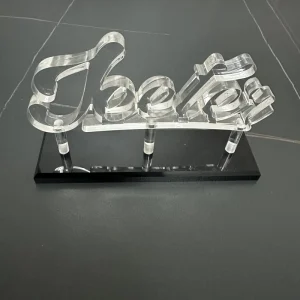 Custom Logo Carved Advanced Display Stand Clear Acrylic Logo Block Letter Sign Counter Top 3D Acrylic Letters Sign Board Stand