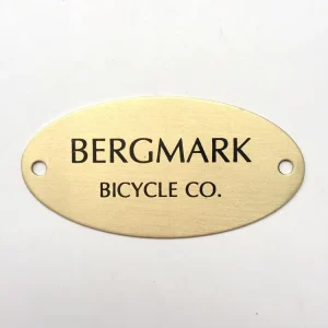 Custom Oval Shape Copper Nameplate Engraved Laser Logo Metal Plate Hard Enamel Painted Fairy Tag Cars Models