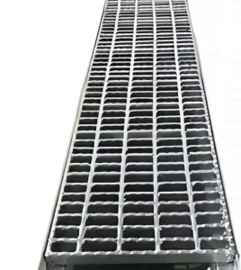 Custom SS304 & SS316 Stainless Steel Welded Mesh Floor Grating Corrosion Resistant Construction Material