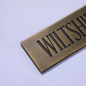 Customized Old Finish Etched Flat Cut Plaque Aged Brass Etched Plate Solid Metal Etched Plate for Advertising