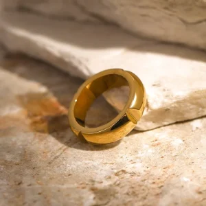 Factory High Quality 18k Gold Stainless Steel Simple Ring Small Luxury Design Sense of High-grade Ring