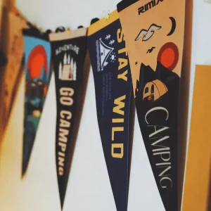 Felt Pennant Promotion Felt Flag Banner Single or Double Printing Advertising Sports Custom Triangle Felt Pennant with Logo