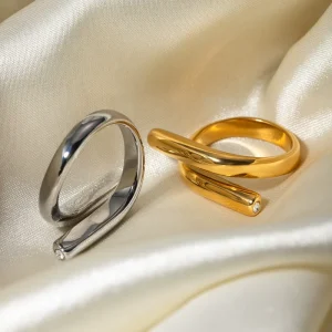 New 18k Gold Stainless Steel Diamond Inlaid Diamond Simple Lines Staggered Open Ring