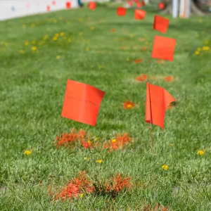 Outdoor Event Route Marking Flags Direction Guidance Custom Size and Logo Marking Flags Support OEM ODM
