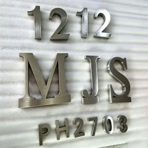 Personalized 3D Metal Letter Signs Custom Business 3D Hotel 3D Mirror Letters Wall for Home Brushed Metal Logo Sign