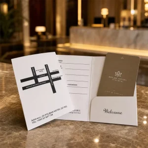 Personalized Bilingual Guest Details Folded Side Pocket Paper Hotel Room Card Key Sleeve for Front Desk Checkin