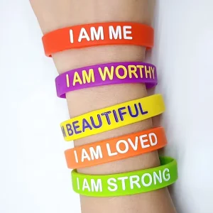 Promotion Slogan Silicone Wristbands Waterproof Elastic Rubber Bracelets Print with Logo Custom Waterproof Folk Art Style