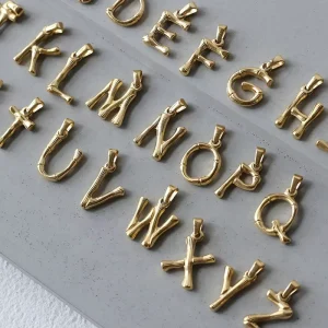 Stainless Steel Custom Initial Letter Pendant Gold Plated Non Tarnish Letter Charms For Jewelry Making