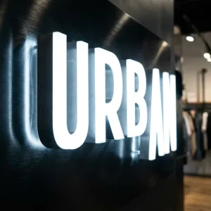 Trimless LED Sign 3D Acrylic Frontlit Channel Letters for Shopping Mall Commercial Building