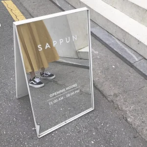 UV Acrylic Triangular Table Mat L shaped A shaped Display Sign Semi transparent Stand IP65 Weather Resistant Ground Mounted